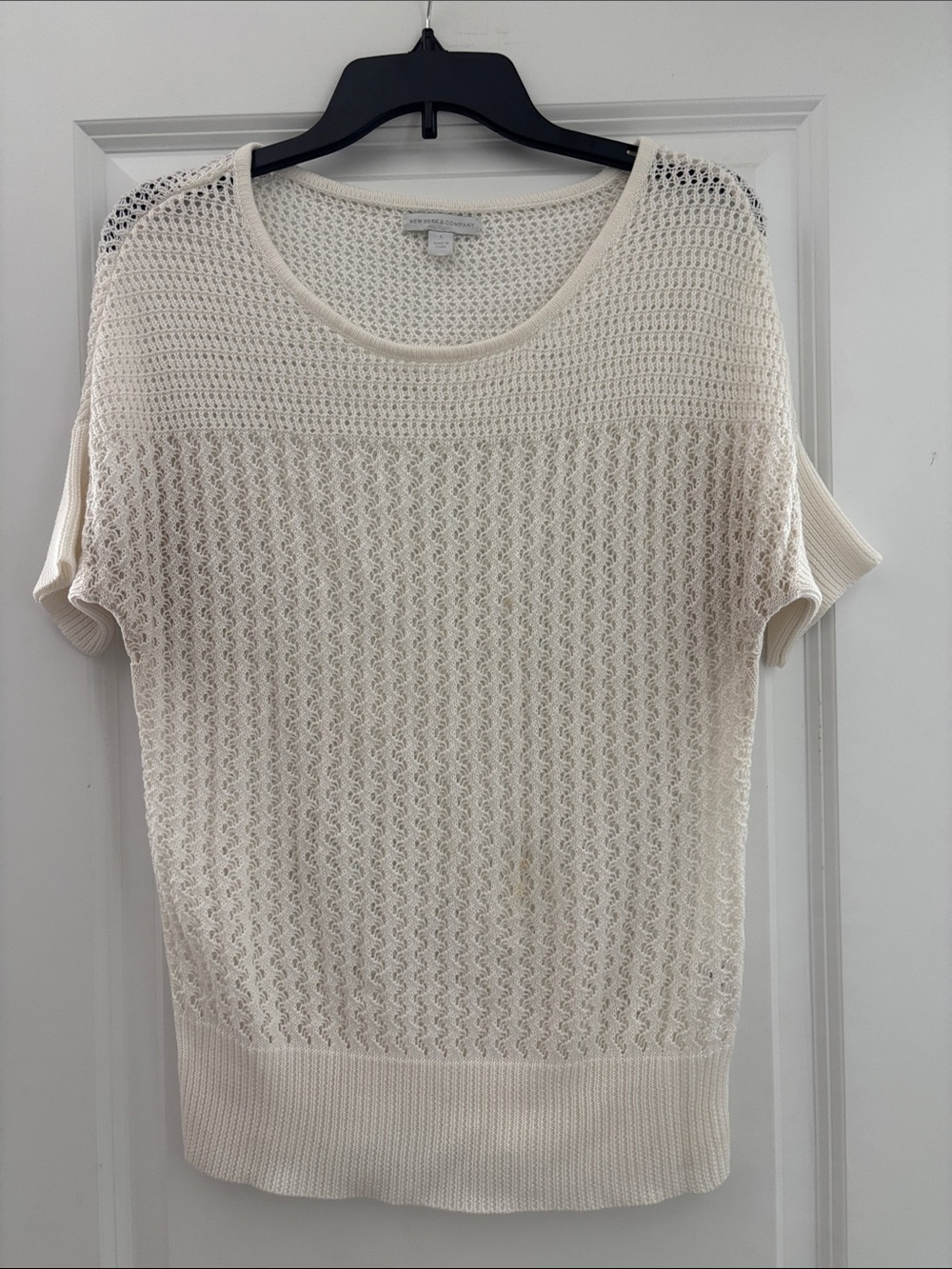 New York & Company Cream Short-Sleeve Open-Knit Sweater